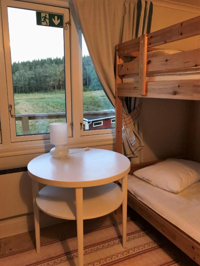 Bjoersjoeas Vildmark - Room In The Main House Olofstorp Esterno foto