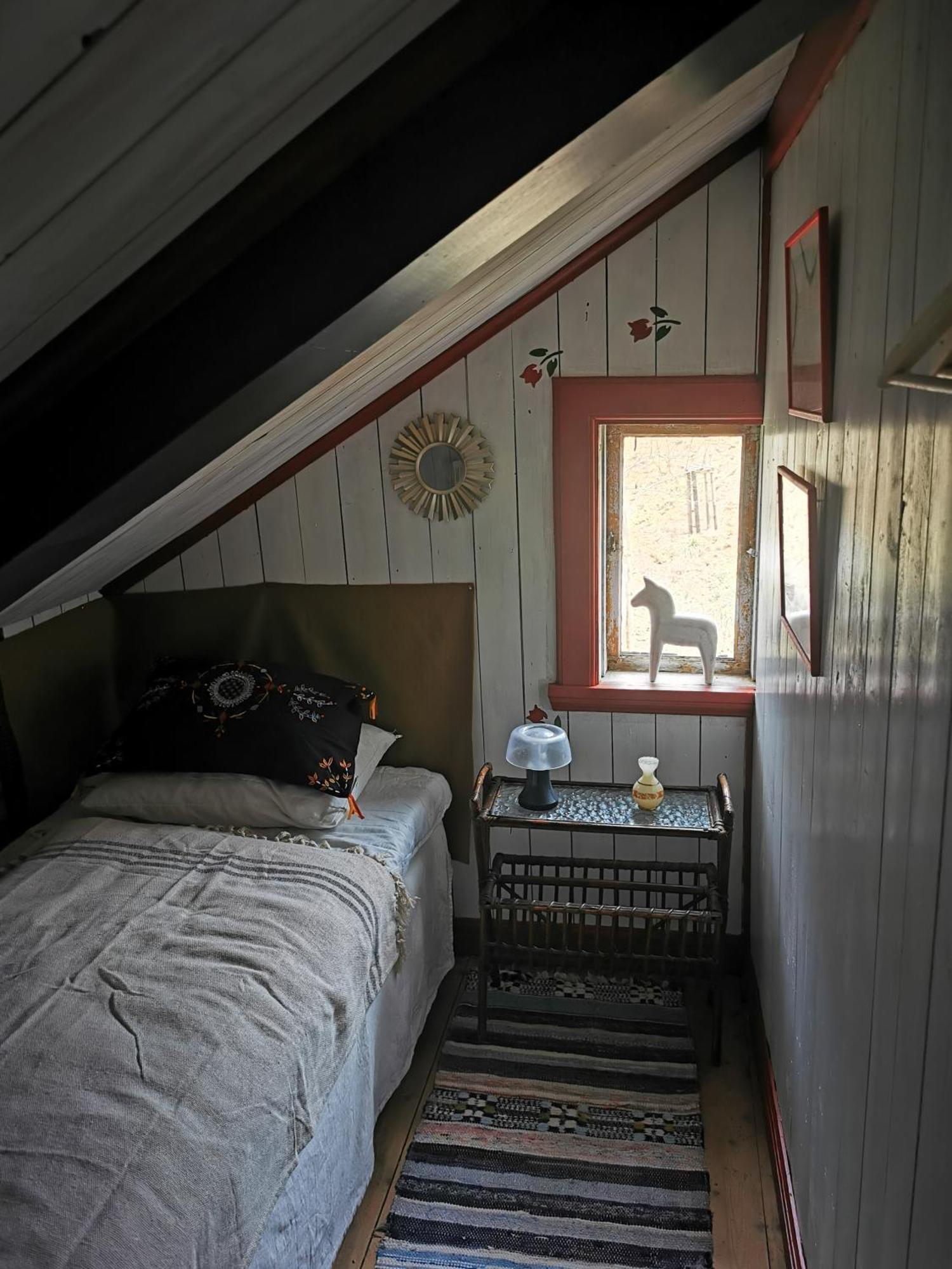 Bjoersjoeas Vildmark - Room In The Main House Olofstorp Esterno foto